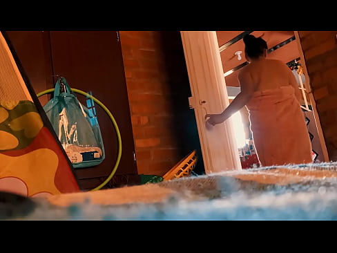 ❤️ Tonton mwen swiv mwen nan douch la, li fout mwen pandan mwen pran yon douch. Videyo sèks nan pònografi ht.hqpornvideos.ru