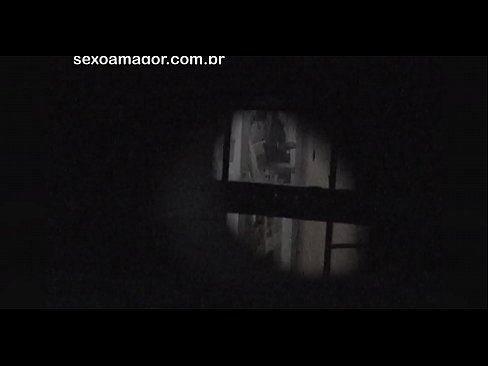 ❤️ Blondie vin an kasèt yon voyeur nan katye kache dèyè brik kre Videyo sèks nan pònografi ht.hqpornvideos.ru